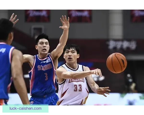 上海男篮大胜福建队三十分 常规赛第十八轮展现强大统治力_zmj16wld